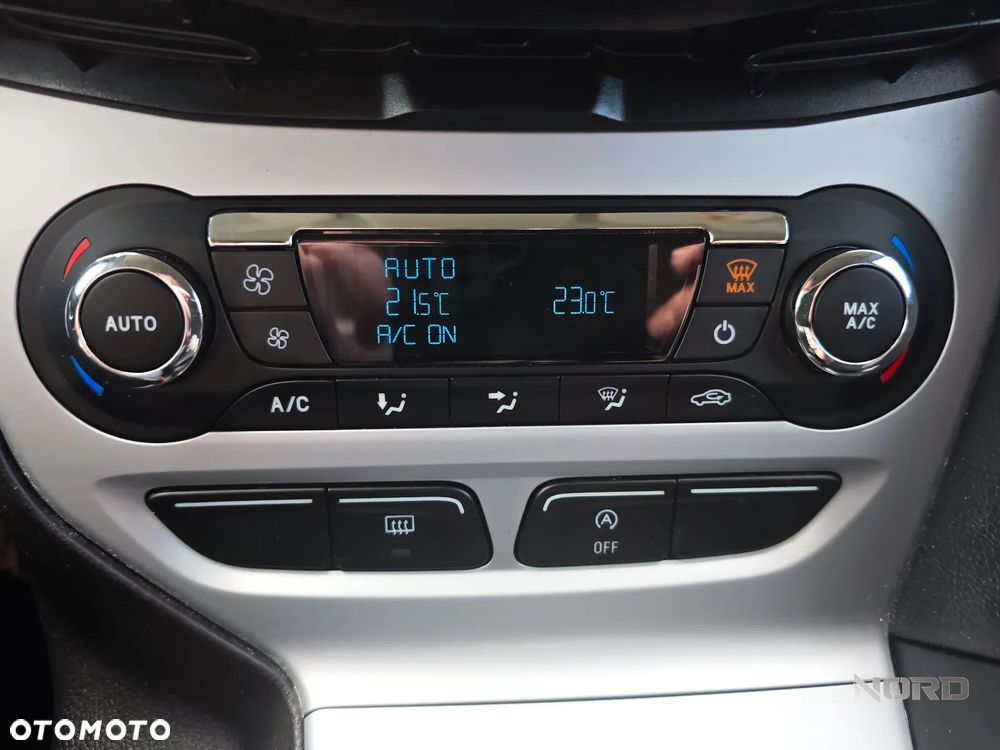 Ford Focus 1.0 EcoBoost STart-Stopp-System TITANIUM - 24