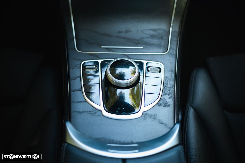 Mercedes-Benz GLC 250 d 4Matic 9G-TRONIC AMG Line - 25