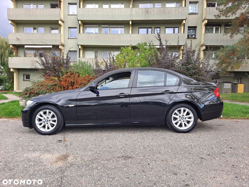 BMW Seria 3 318i - 2