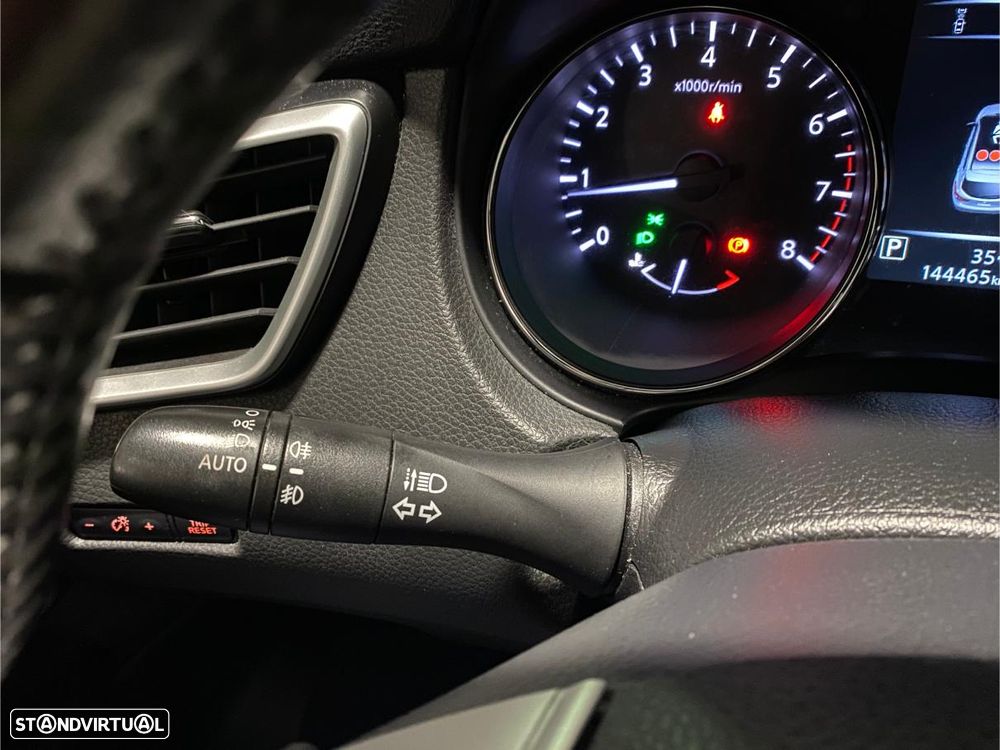 Nissan Qashqai 1.2 DIG-T N-Vision Xtronic - 19