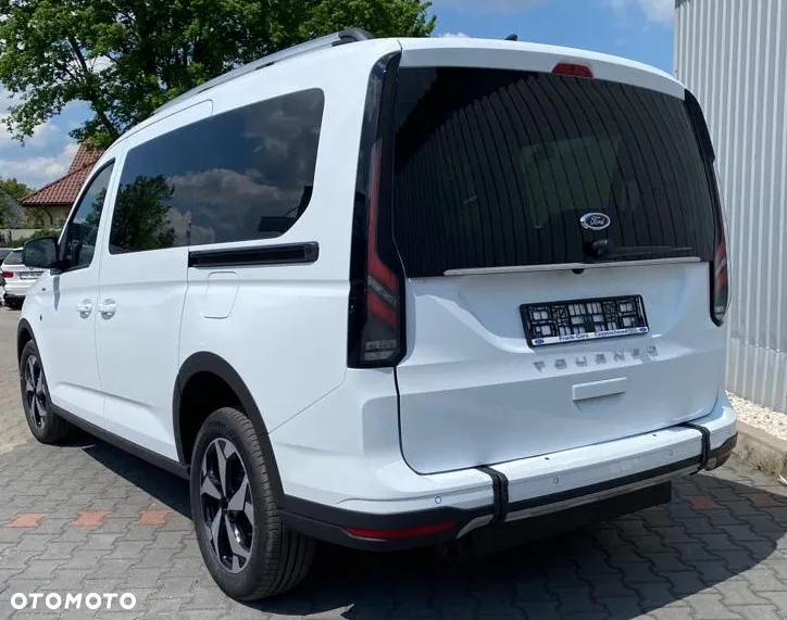 Ford Tourneo Connect Grand - 2