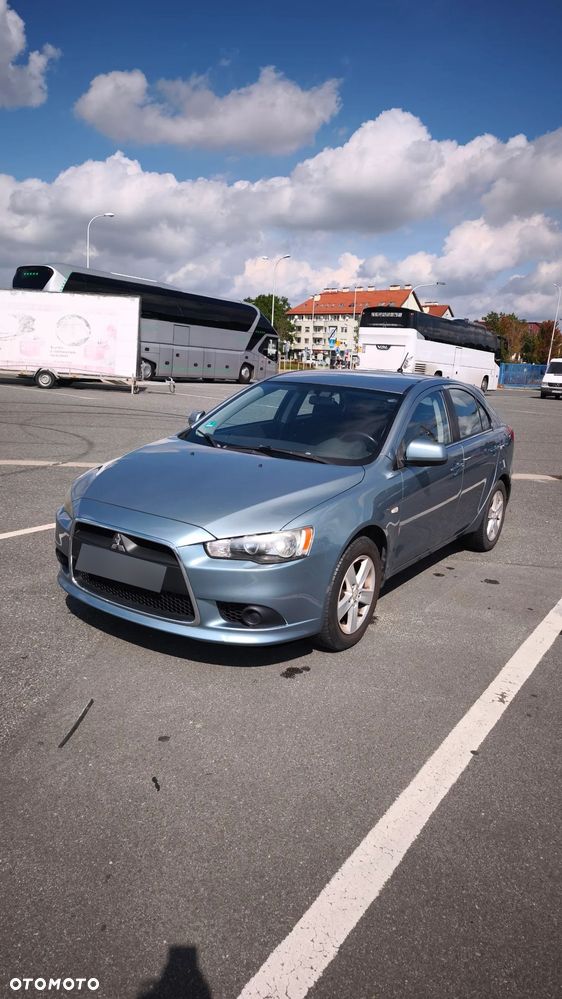 Mitsubishi Lancer 1.8 Invite - 1