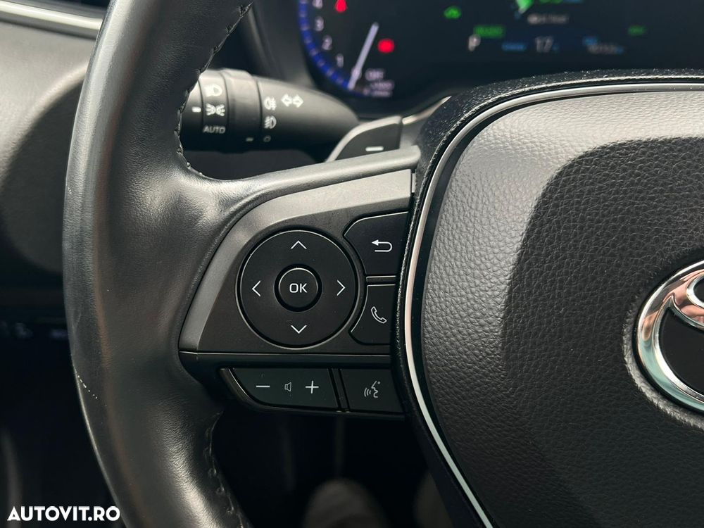 Toyota Corolla - 24