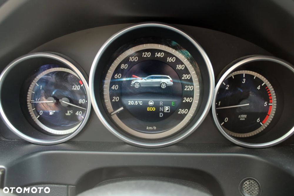 Mercedes-Benz Klasa E 250 CDI 7G-TRONIC Avantgarde - 8
