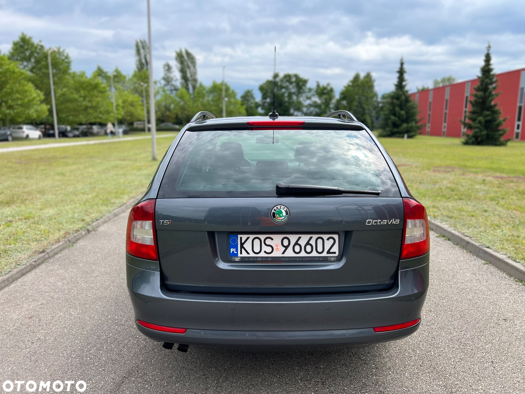 Skoda Octavia 1.8 TSI DSG Laurin & Klement - 7