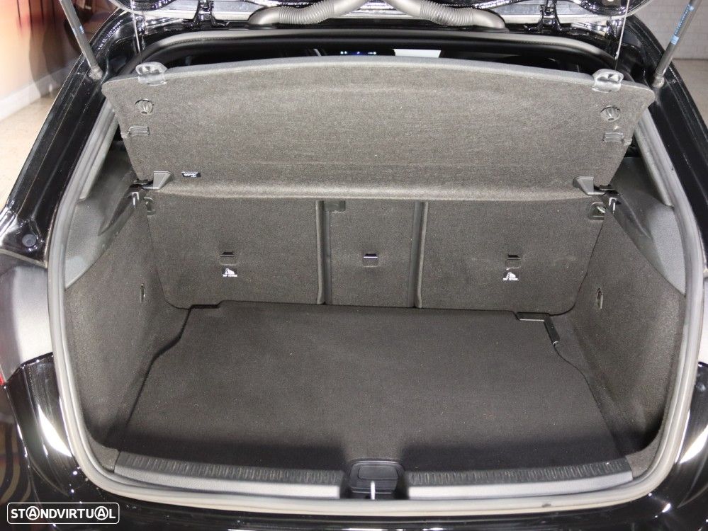 Mercedes-Benz A 180 d AMG Line - 15