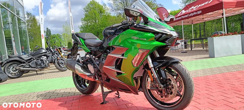 Kawasaki H2 - 19