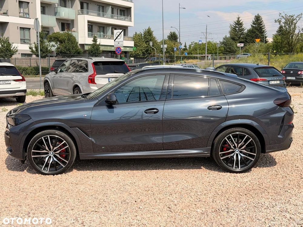 BMW X6 xDrive40i mHEV - 4