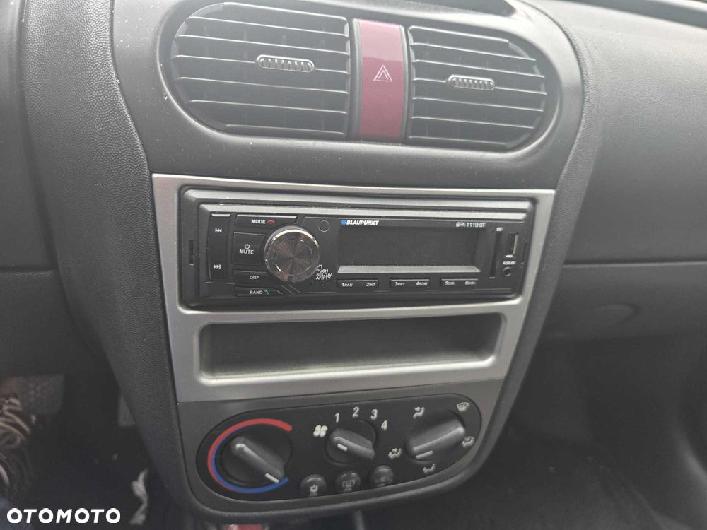 Opel Corsa - 7