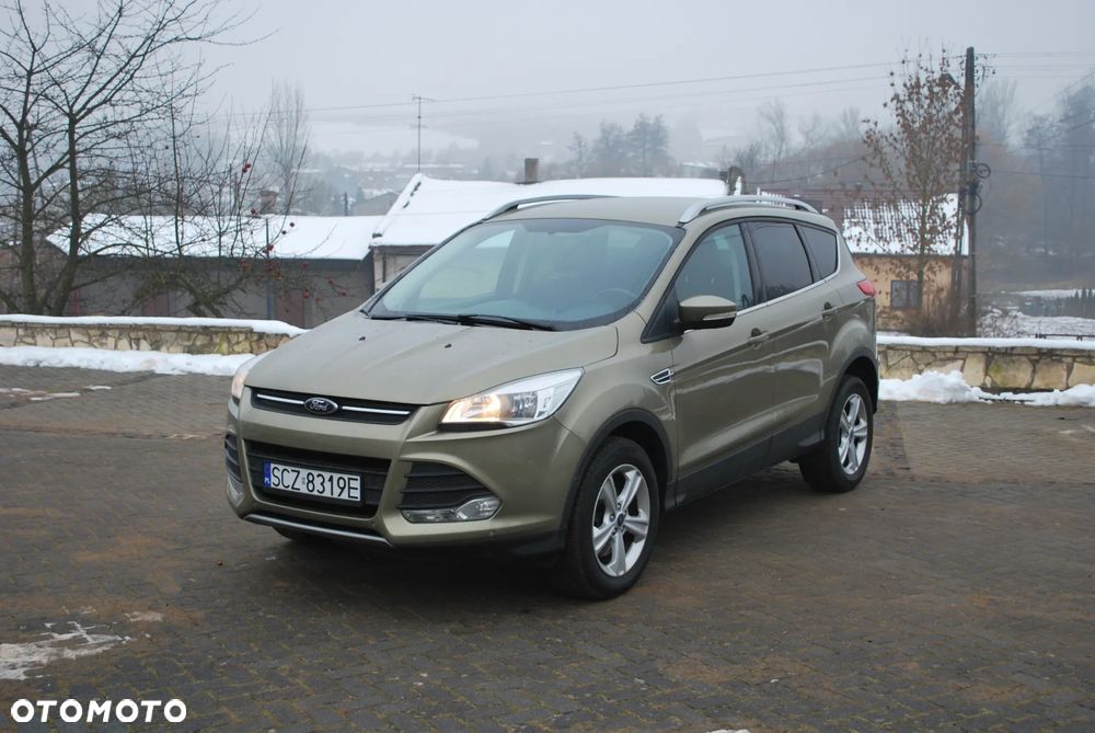Ford Kuga 2.0 TDCi 2x4 Titanium - 37