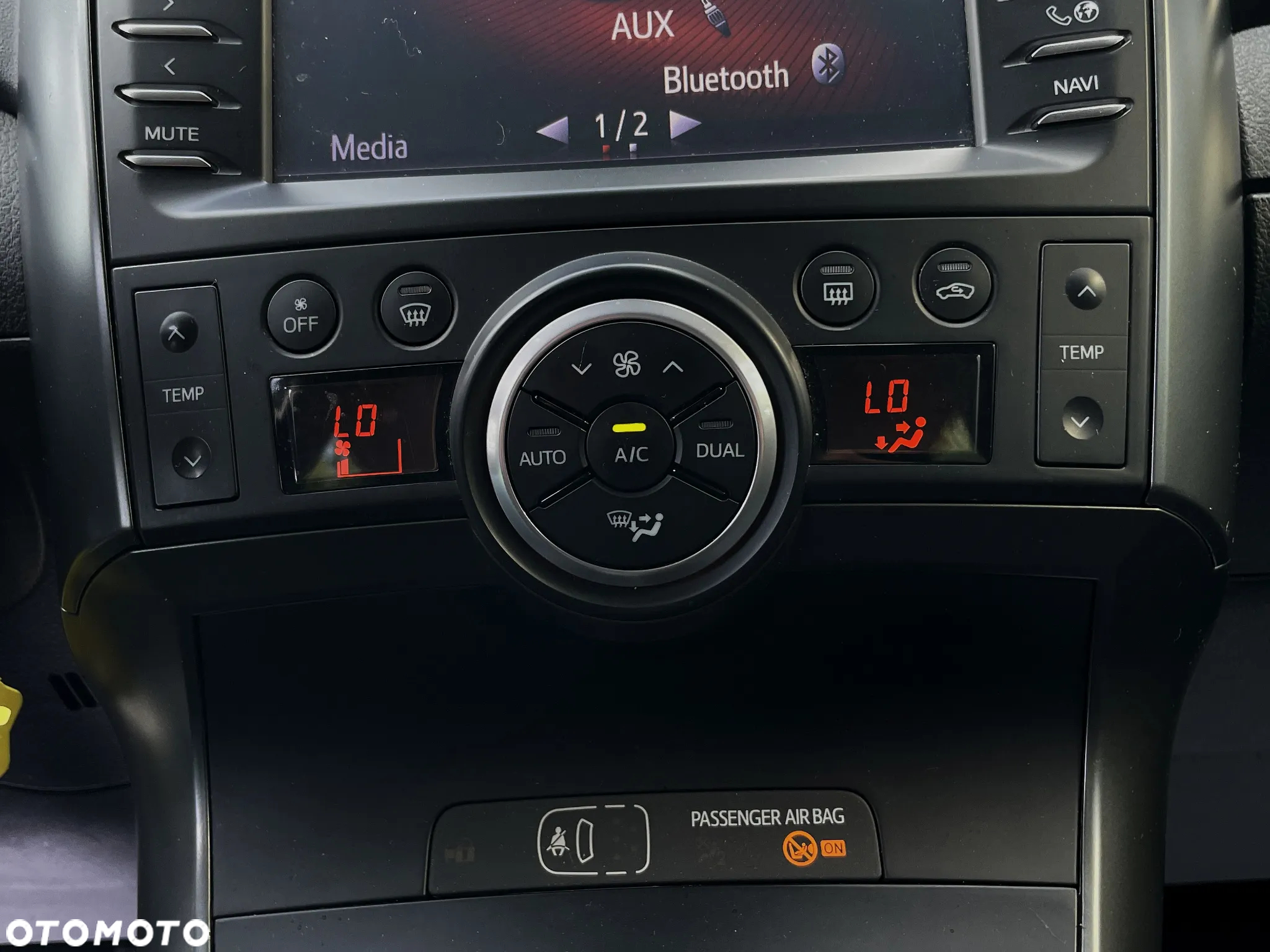Toyota Verso 1.8 Premium 7os EU6 - 30