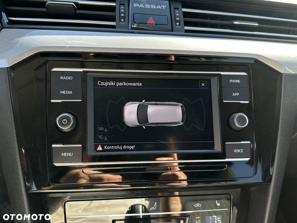 Volkswagen Passat 2.0 TDI EVO Business DSG - 23