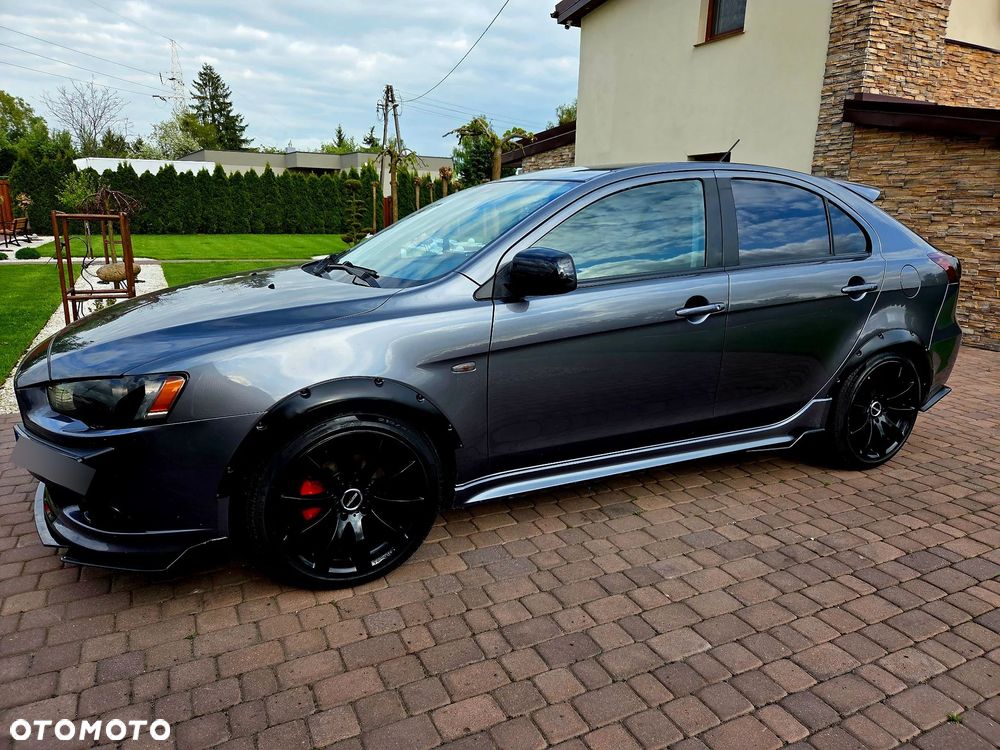 Mitsubishi Lancer - 9