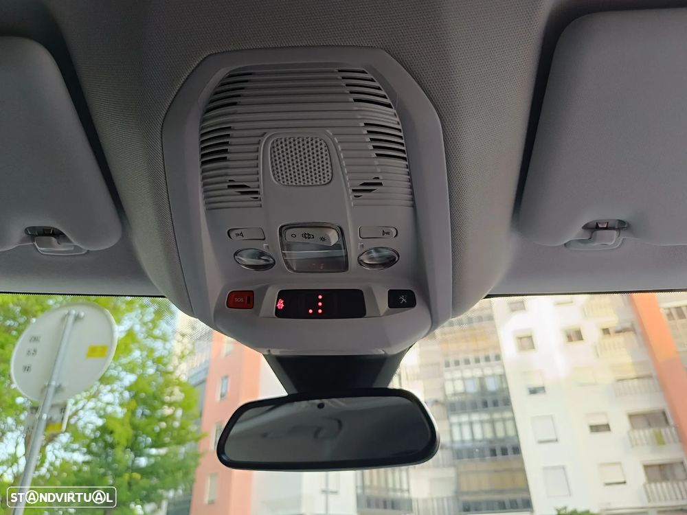 Peugeot 3008 1.2 PureTech Allure EAT8 - 27