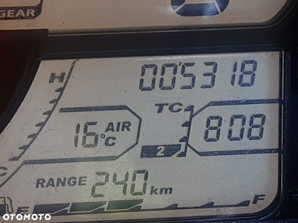 Suzuki DL - 6