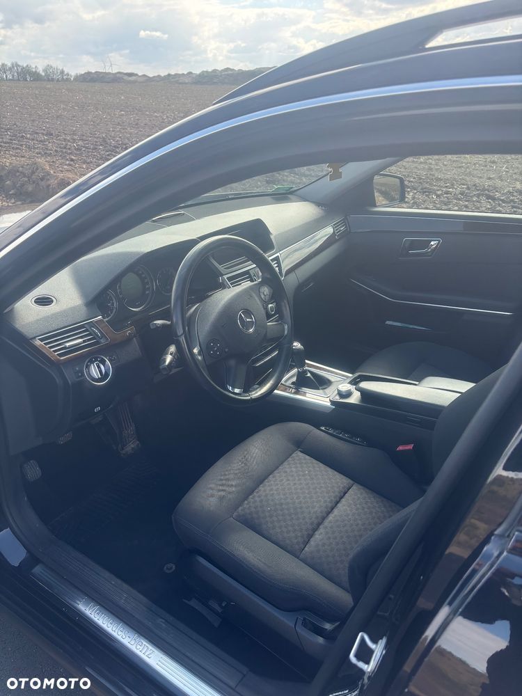 Mercedes-Benz Klasa E 250 CDI BlueEff Elegance - 5