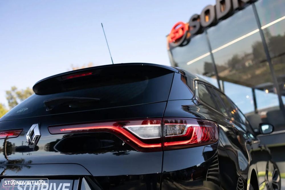 Renault Mégane Sport Tourer - 25