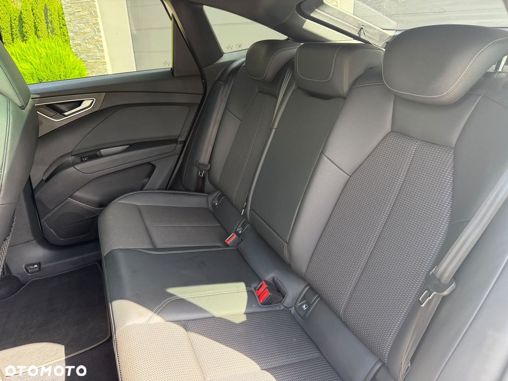 Audi Q4 Sportback e-tron - 12