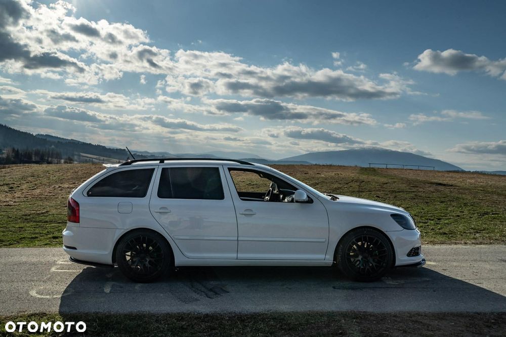 Skoda Octavia 2.0 TSI RS - 18
