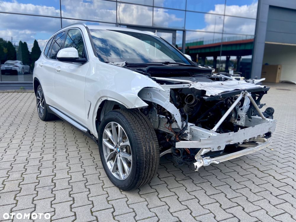 BMW X3 xDrive30i Luxury Line - 13