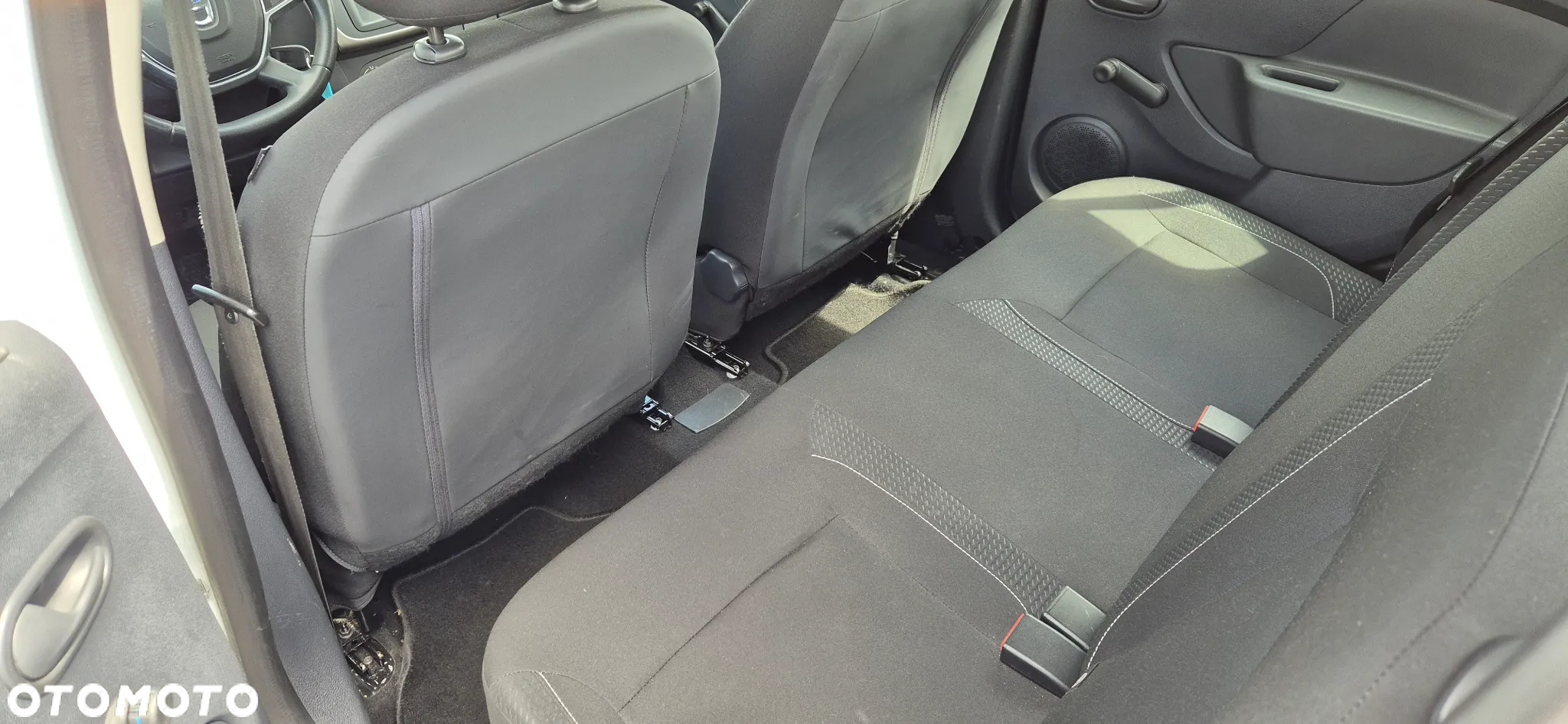 Dacia Sandero SCe 65 Access - 23