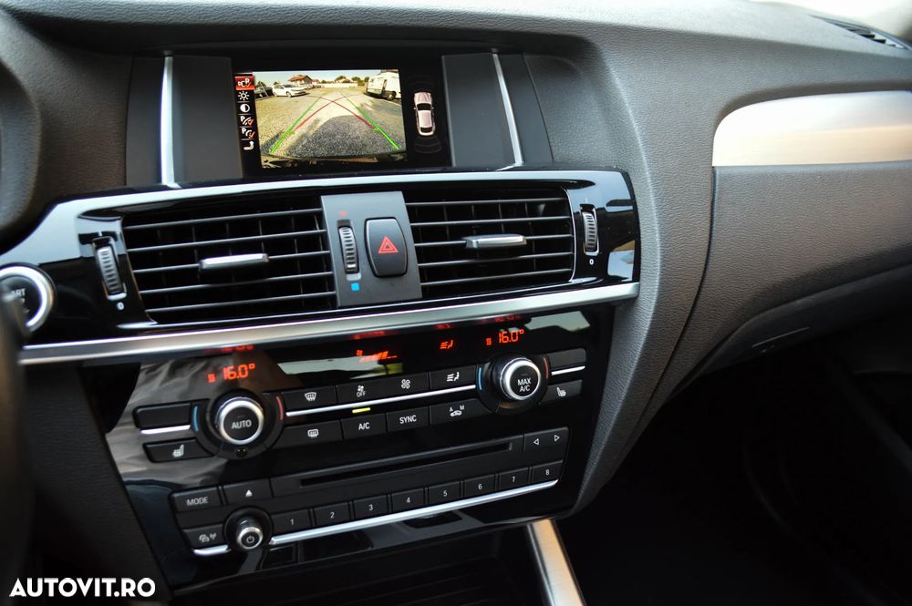 BMW X4 xDrive20i AT Advantage - 22