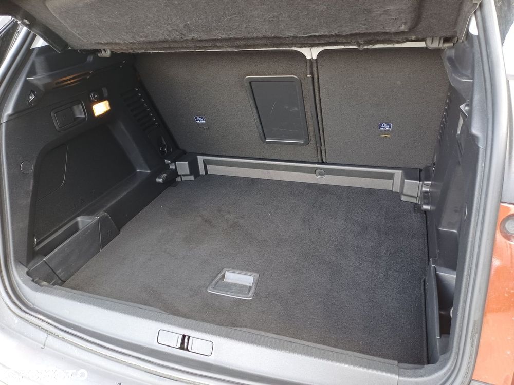 Peugeot 3008 1.6 THP Allure S&S EAT6 - 37