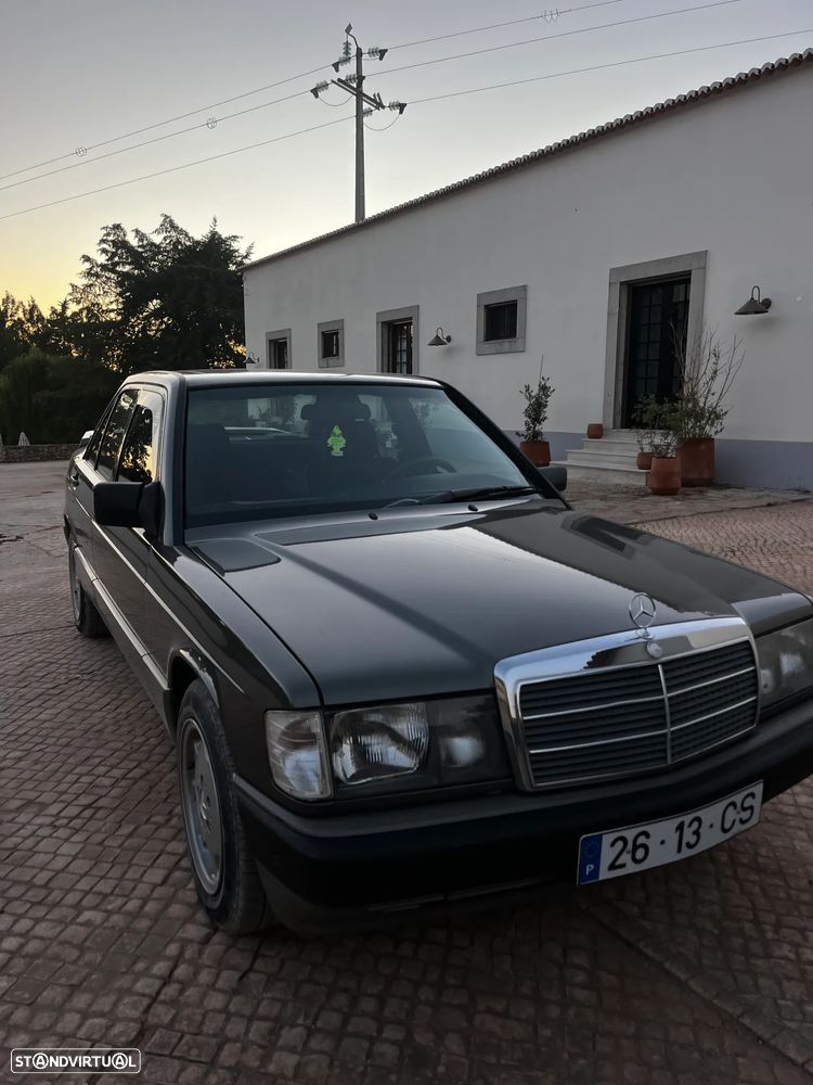 Mercedes-Benz W201 (1982-1993) 190 E 1.8 - 12