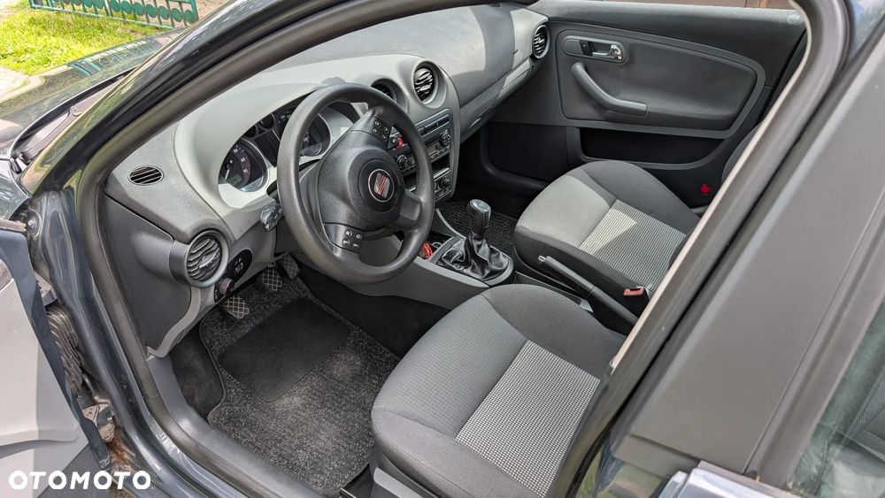 Seat Ibiza 1.4 16V Stylance - 7