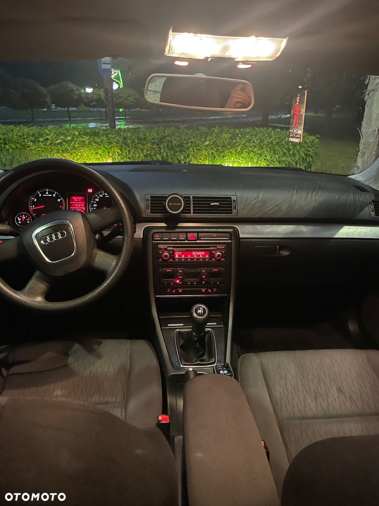 Audi A4 Limousine 2 - 7