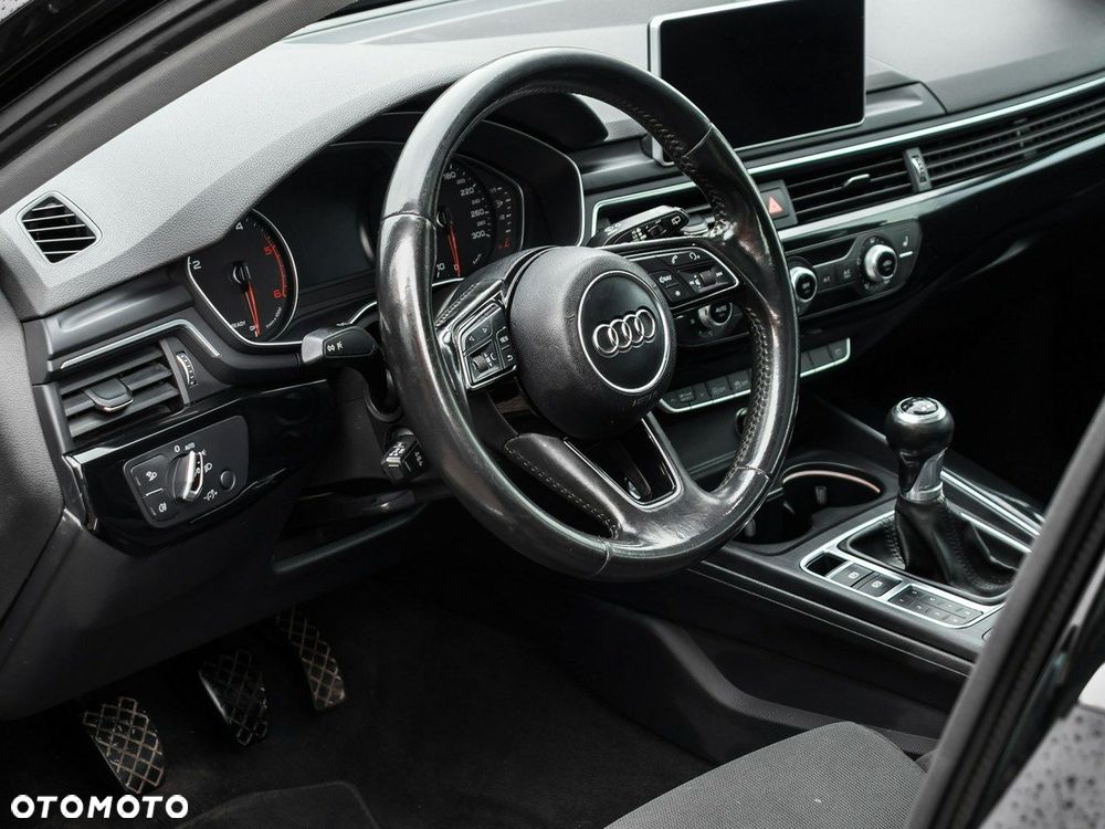 Audi A4 Avant 2.0 TDI Sport - 35