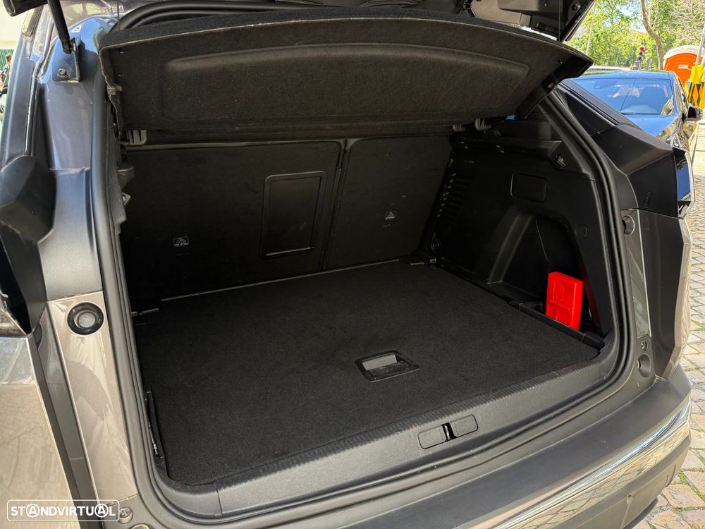 Peugeot 3008 1.5 BlueHDi Allure Pack EAT8 - 18