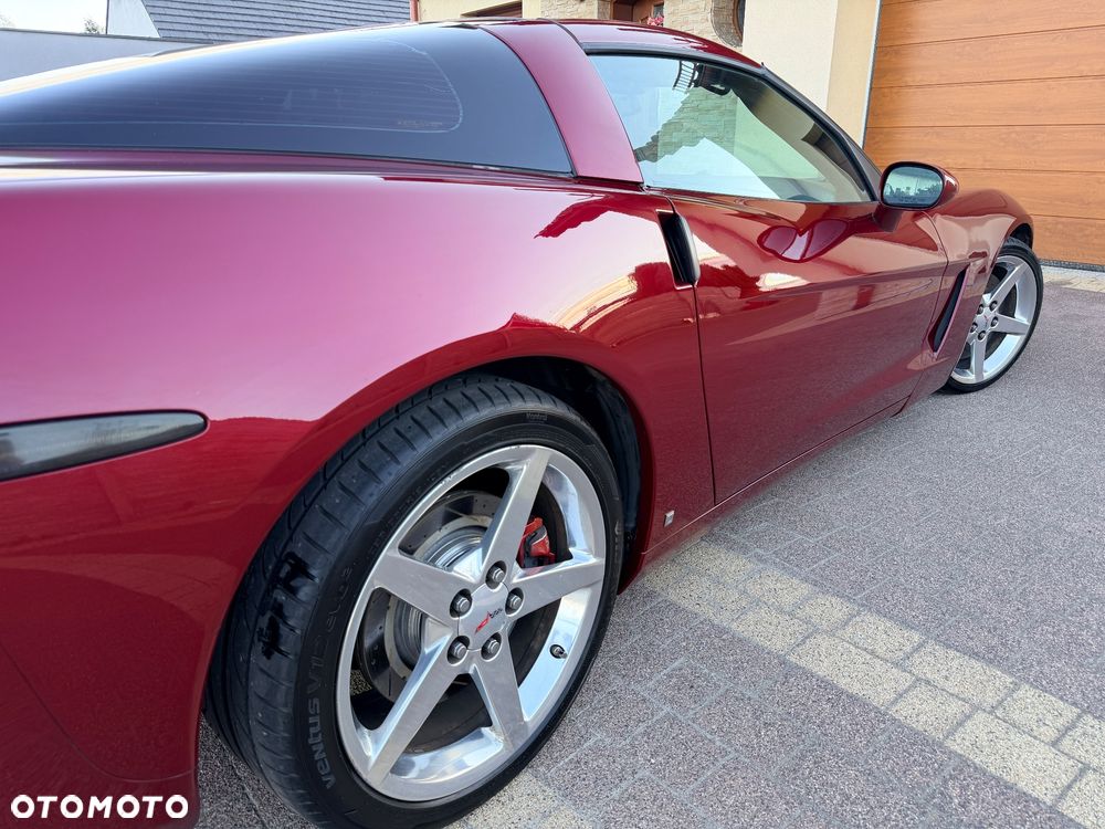 Chevrolet Corvette - 13