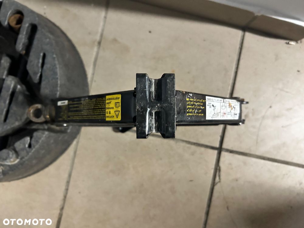 Opel Zafira A lewarek podnośnik zestaw naprawczy kola - 3
