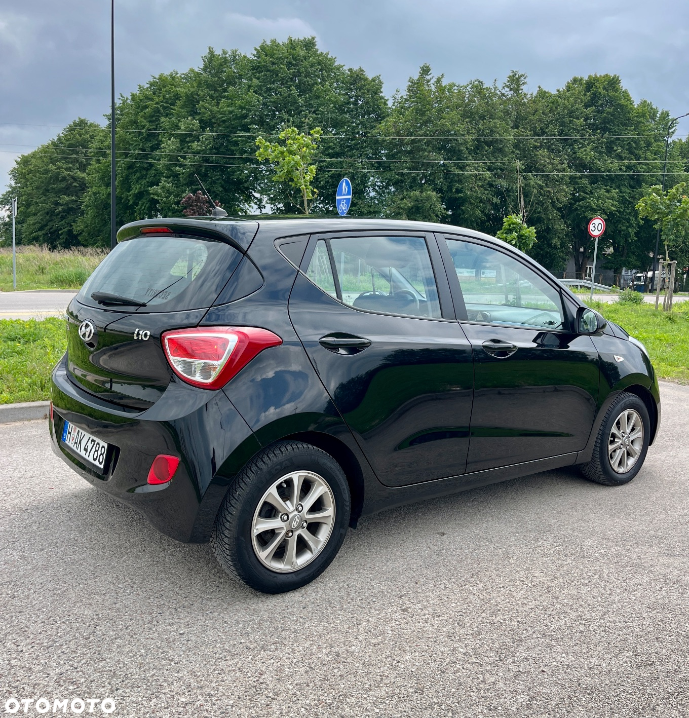 Hyundai i10 1.0 YES - 12