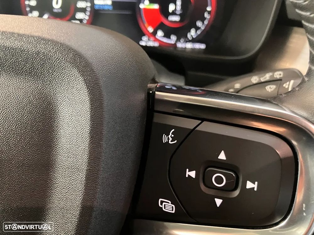 Volvo XC 40 1.5 T5 PHEV Momentum - 31