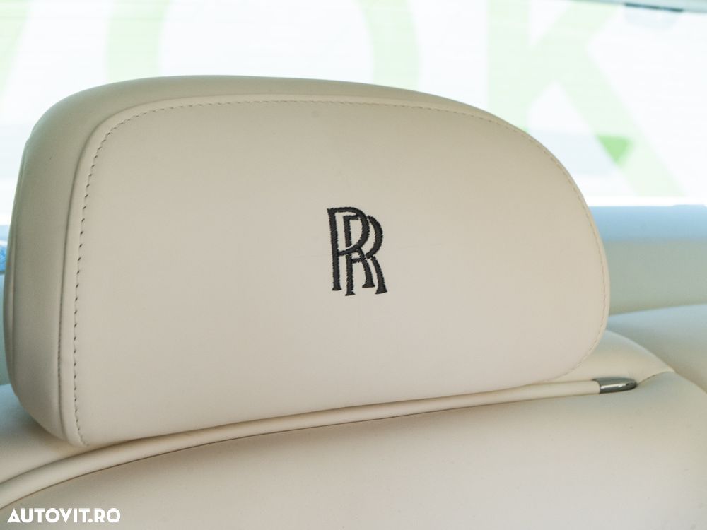 Rolls-Royce Ghost - 38