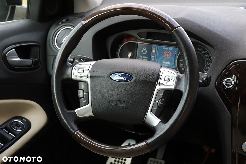 Ford Mondeo 2.2 TDCi Black Magic - 32