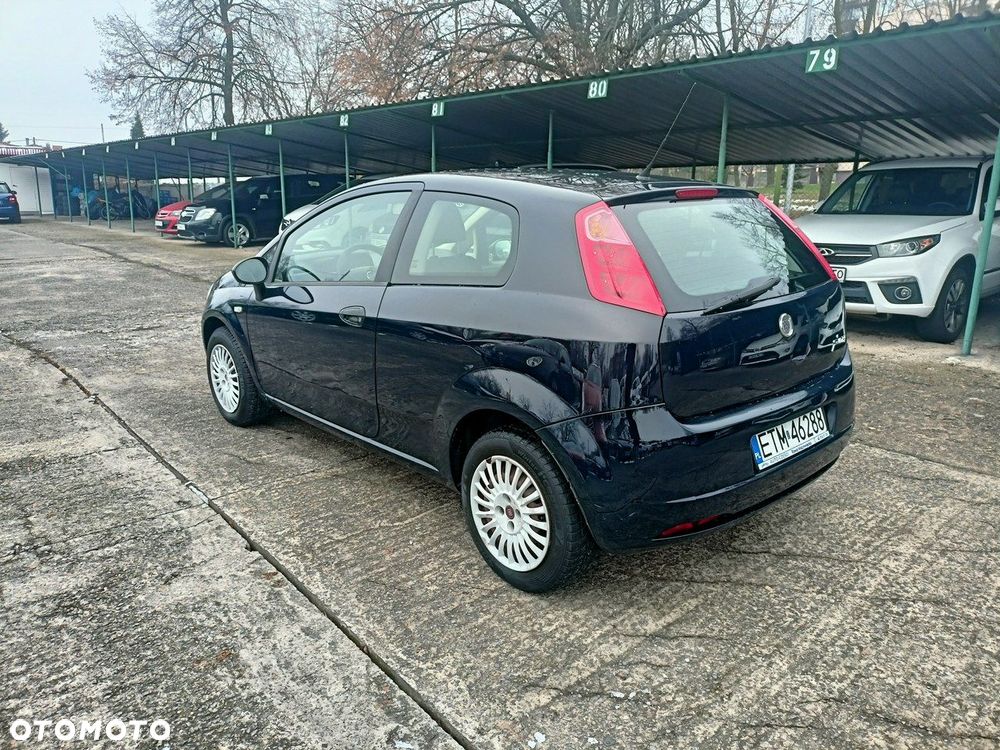 Fiat Grande Punto - 13