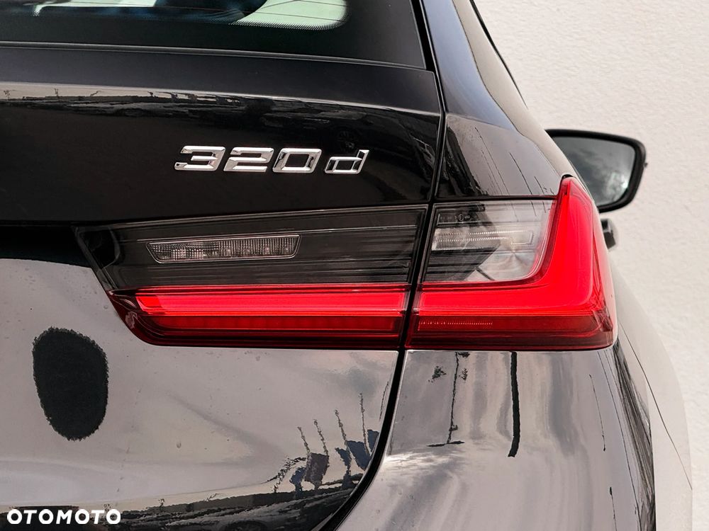 BMW Seria 3 320d xDrive Advantage - 10