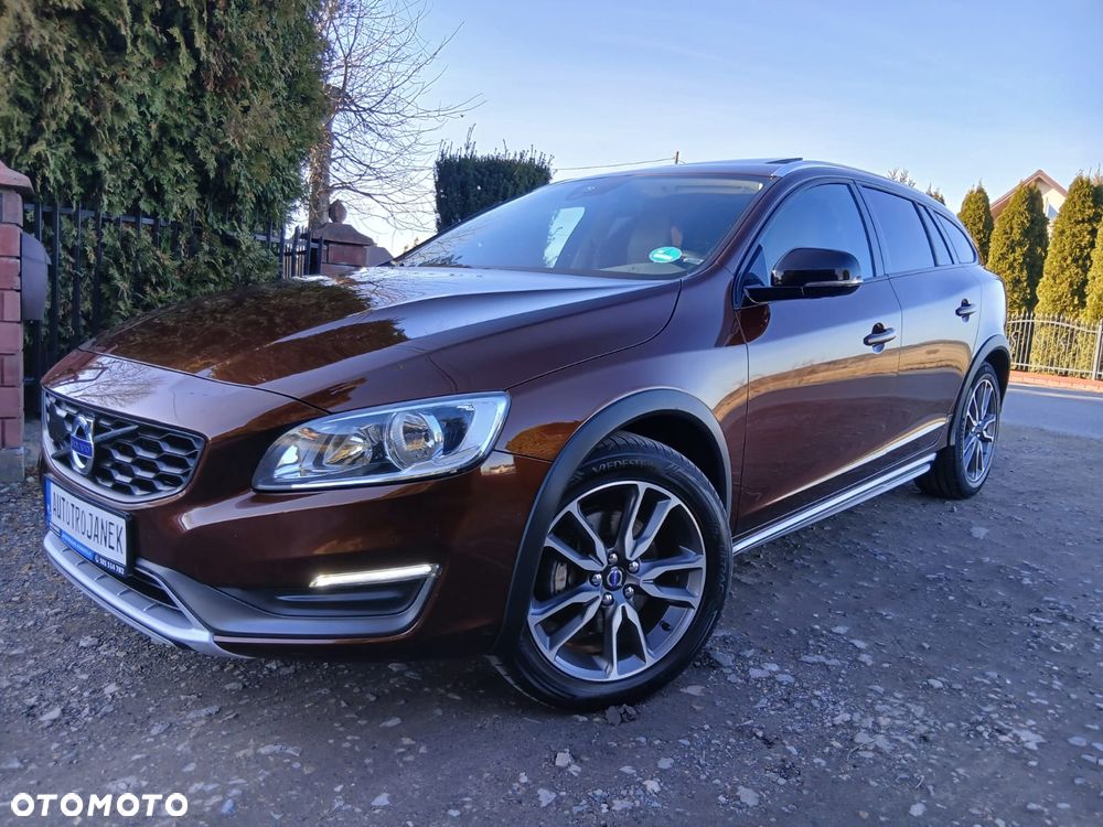Volvo V60 Cross Country D3 Summum - 9