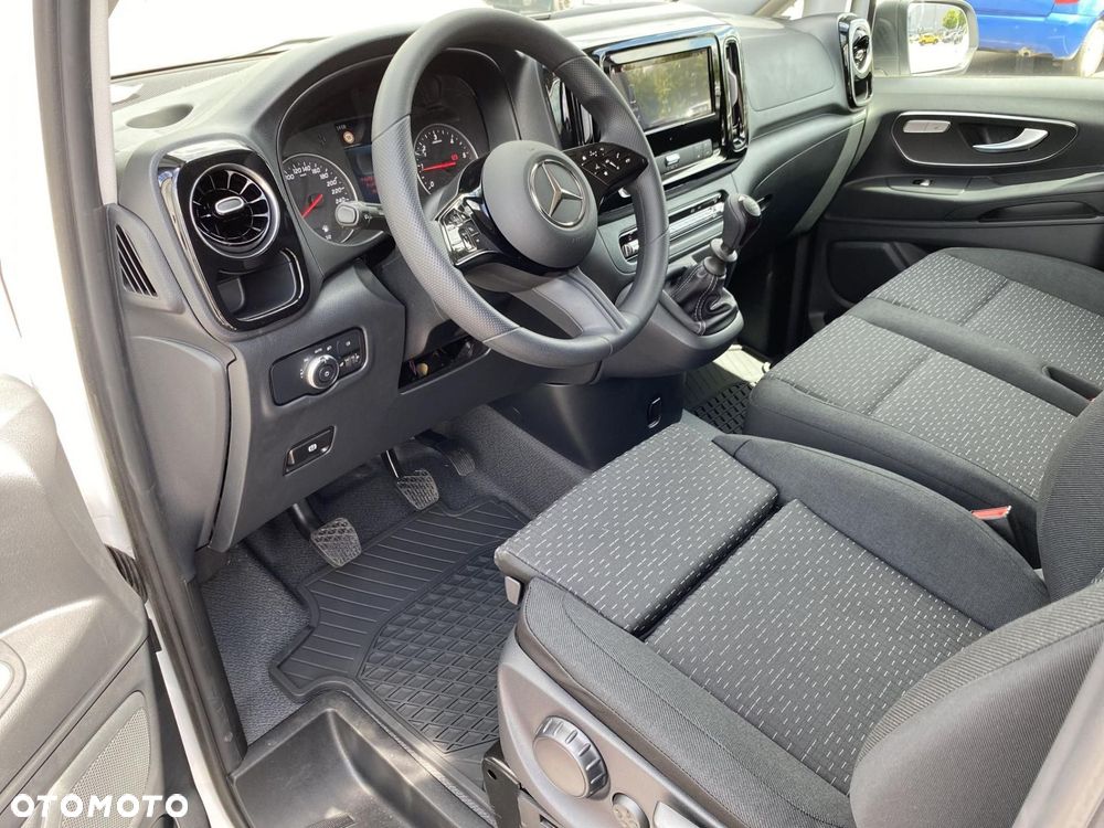 Mercedes-Benz Vito - 10