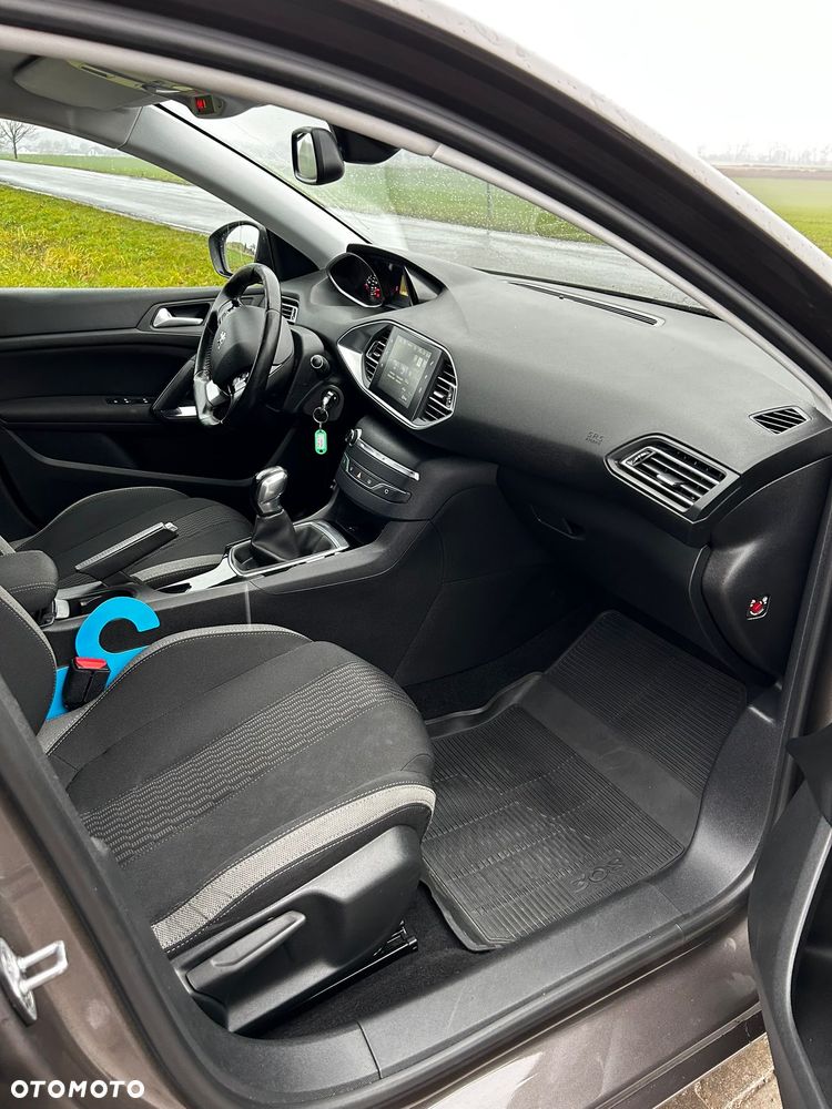 Peugeot 308 1.2 PureTech Active S&S - 8