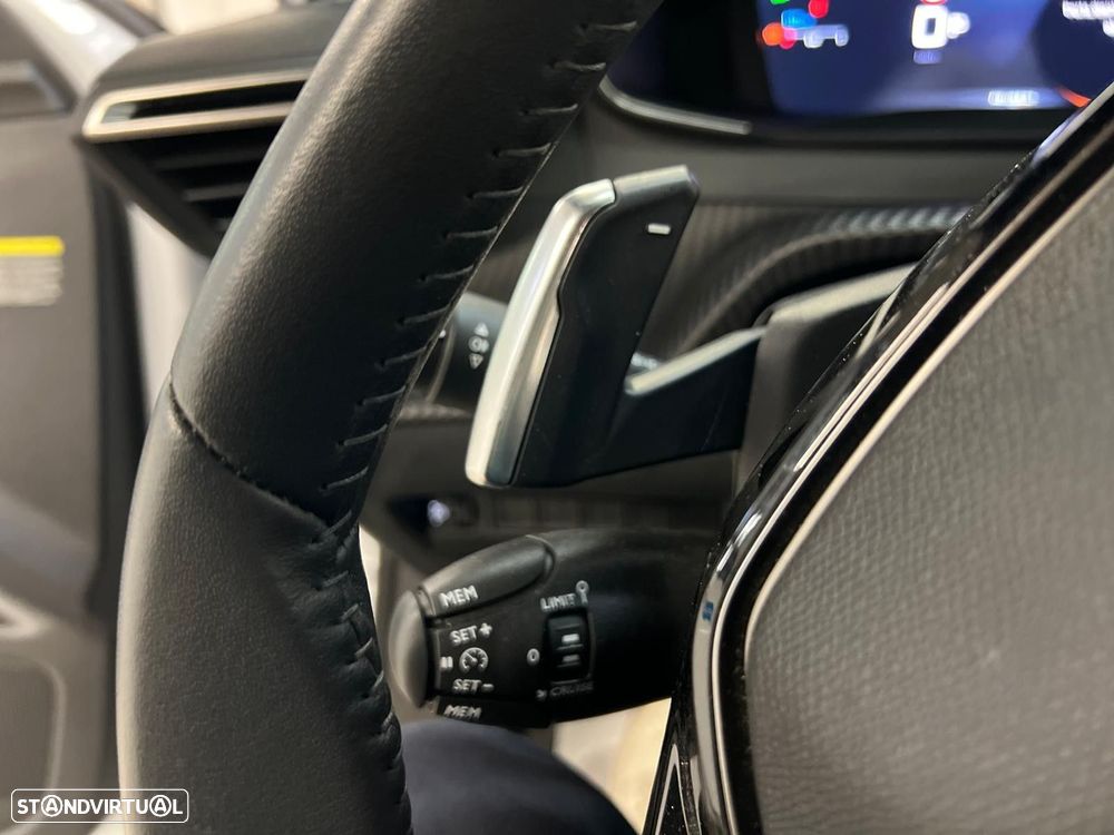 Peugeot 2008 1.2 Hybrid Allure e-DCS6 - 25