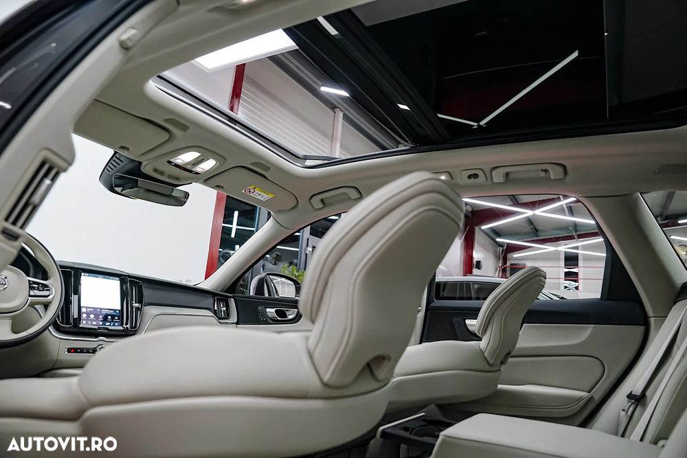 Volvo XC 60 Recharge T6 Twin Engine eAWD Inscription Expression - 14