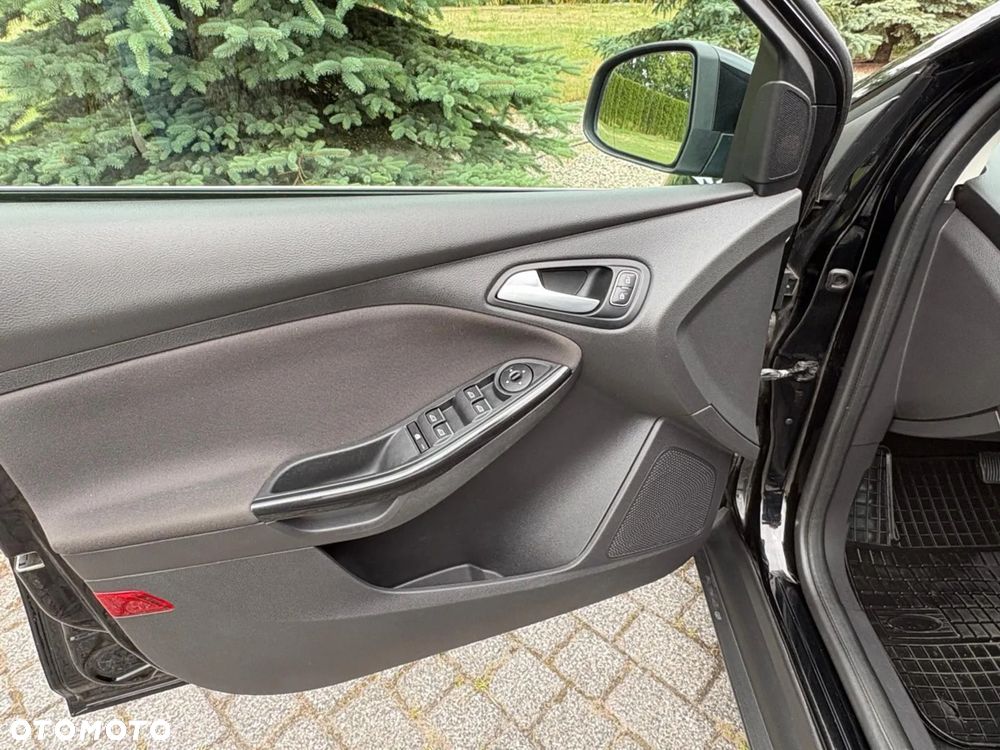 Ford Focus - 12