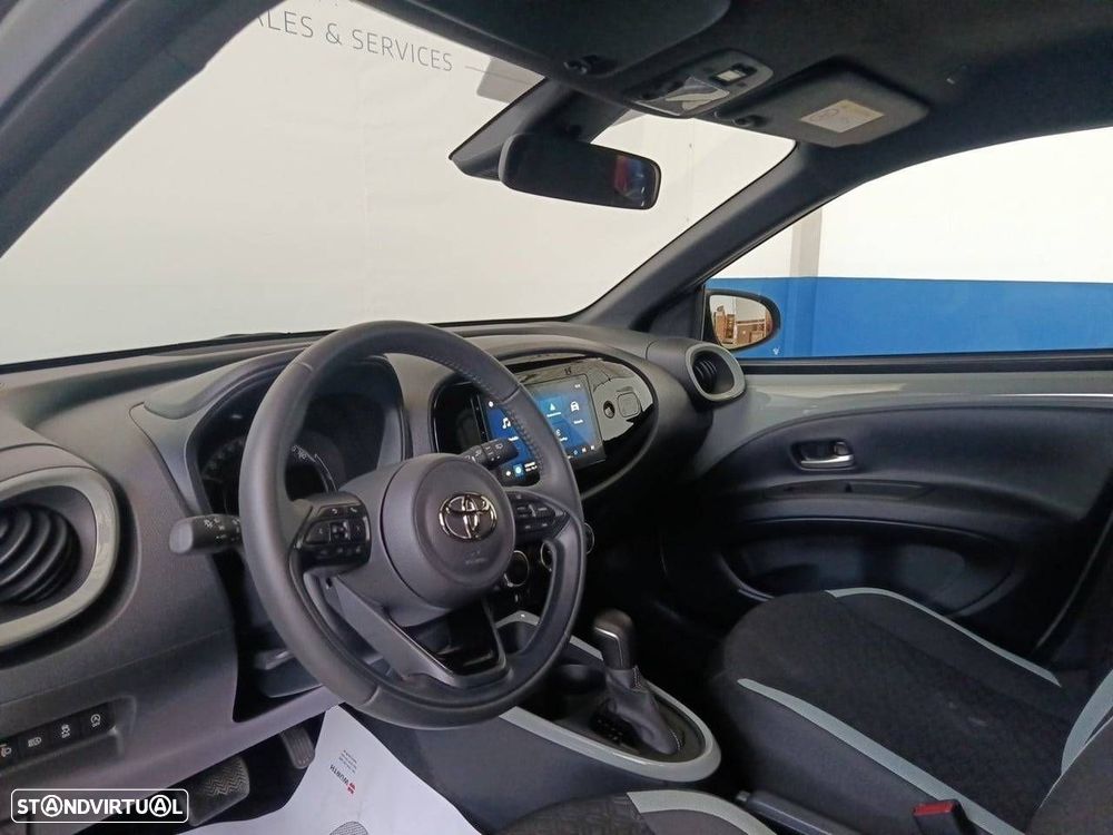 Toyota Aygo X 1.0 Envy CVT - 8