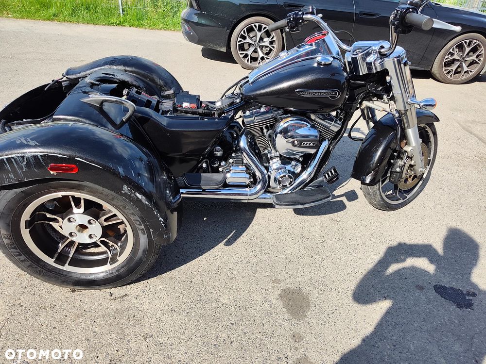 Harley-Davidson FLHTCU Ultra - 30