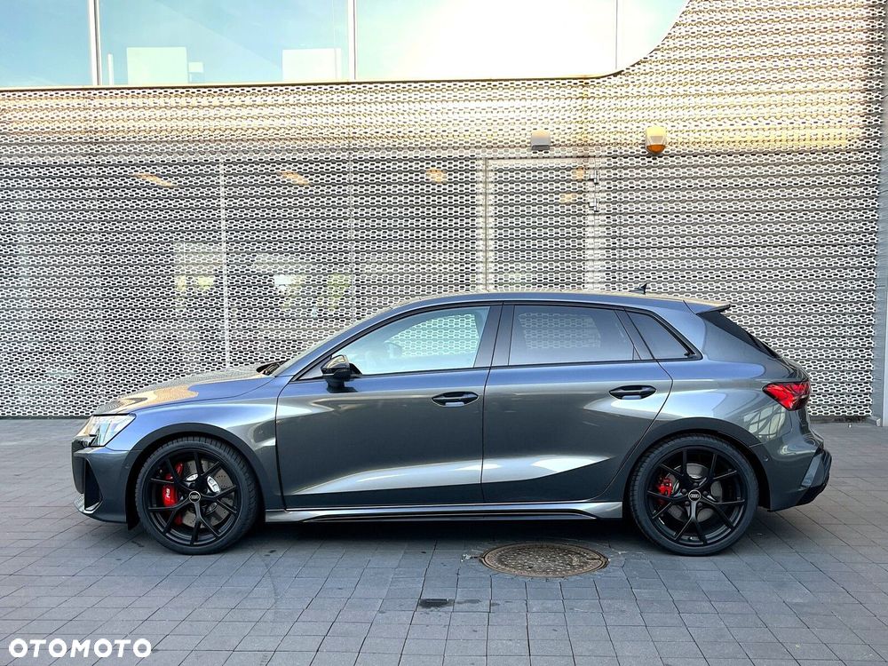 Audi RS3 Sportback - 12