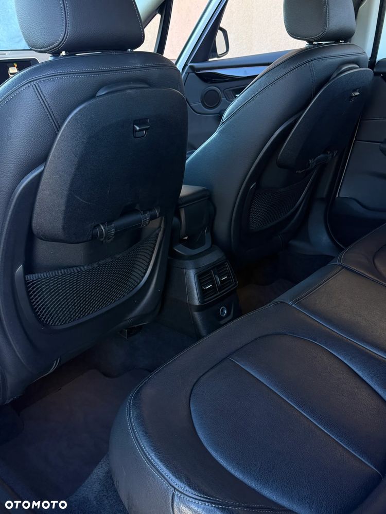 BMW Seria 2 218d - 20